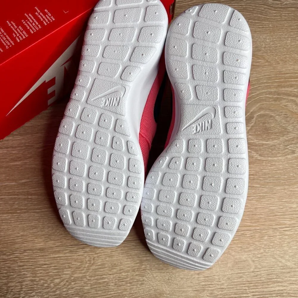 Nike Roshe One 'Sea Coral